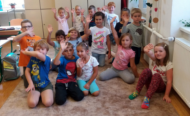 Hry na koberci 1. a 2. třída.jpg Hry na koberci 1. a 2. třída.jpg